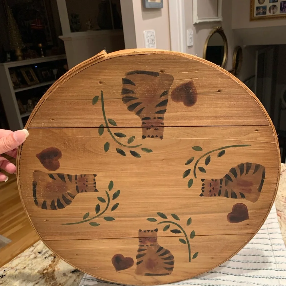 Vintage Wood Cheese box with lid, hand painted